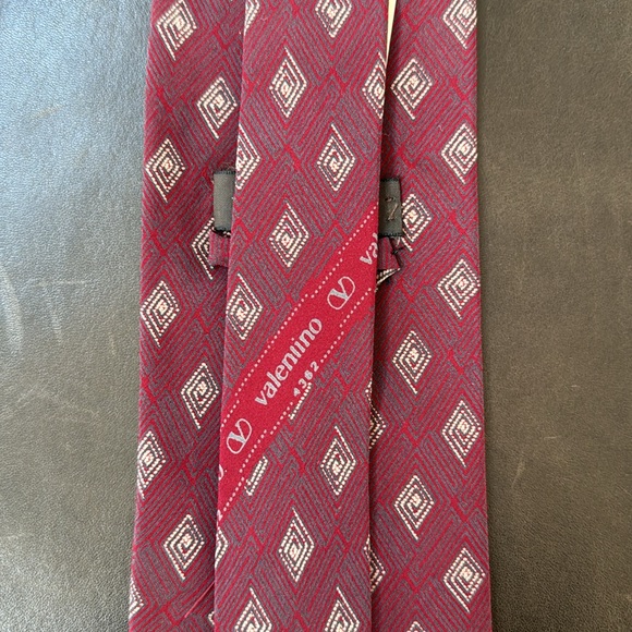 Valentino Men’s Tie - Picture 3 of 6